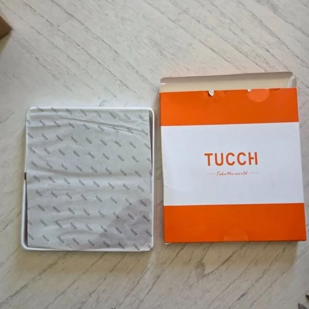 TUCCH Case Wallet with Wrist Strap for iPhone 17 (6.3